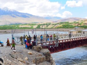 The bridge over to Ishkashim Border Market
