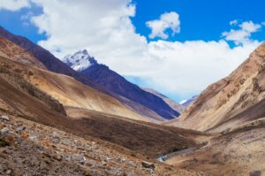 Trekking from Darshai to the Yurt camp